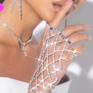 MESH BRACELET &  CLIPON EARRINGS SILVER RHINESTONE